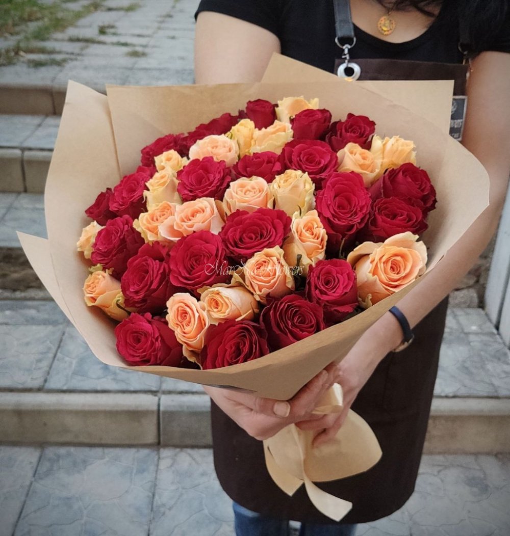 Цветы с доставкой 51 роза акция азбука вкуса десерты